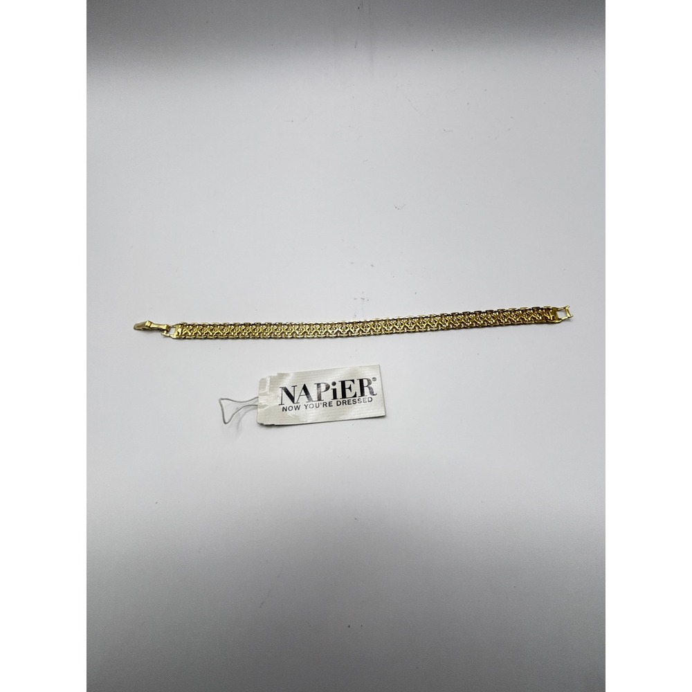 Napier Link Bracelet‎ Womens 7.5" Gold Tone Vintage Textured Open Work Design